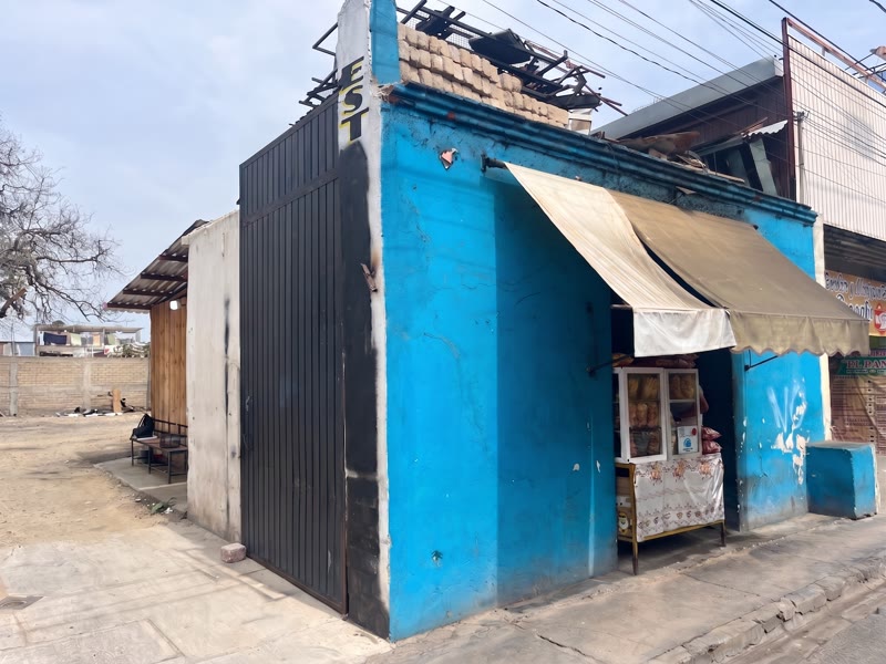 Smaller shop space included with the Oaxaca commercial lot rental